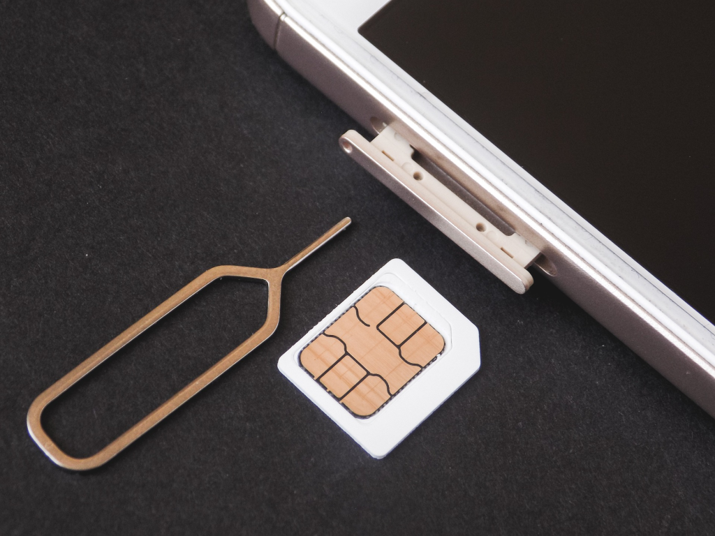 아이폰 4 SIM 카드 슬롯의 문제 해결과 유지보수 팁插图
